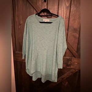 Lightweight Ava & Viv 3x top, green